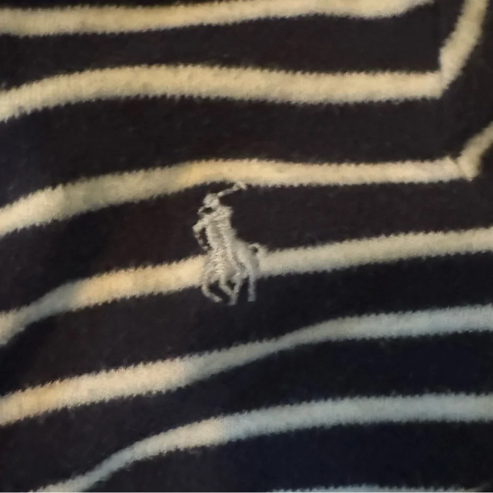 Striped Sleeper - Picture 3 of 3